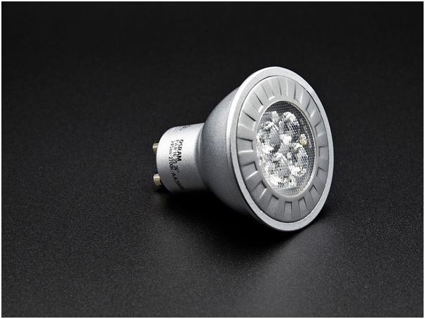 Загадковий світ LED-ламп — міфи про виріб, його плюси та мінуси